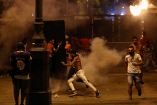 '¡Revolución!', gritan en segundo día de protestas en Beirut