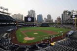 Los juegos programados para celebrarse en Petco Park no se llevarán a cabo. (Reuters)