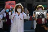 Ante el aumento en los casos de coronavirus los médicos catalanes declararon huelga.