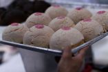 Conchas de frambuesa para concientizar sobre cáncer de mama 