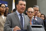 Alex Padilla, hijo de inmigrantes mexicanos, sustituirá a Kamala Harris en el Senado de EU