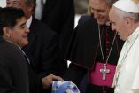 'Maradona era poeta en la cancha', asegura el papa Francisco