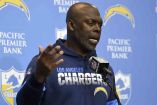 Anthony Lynn dejó de ser el entrenador en jefe de los Cargadores. (AP)