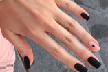 20 uñas negras para San Valentín