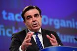 Margaritis Schinas, vicepresidente de la Comisión Europea, descarta que el organismo tenga injerencia en las decisiones de la UEFA (Reuters)