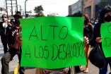Los manifestantes exigen a los jueces detengan las órdenes de desalojo de viviendas. 