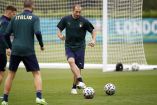 Giorgio Chiellini reconoció la dificultad para intentar frenar a Harry Kane. (Reuters)