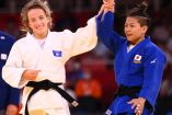 En duelo de alarido, Kosovo da la sorpresa y 'roba' oro olímpico a Japón en la prueba de 48 kilos femenil de Judo. (Foto: AP)
