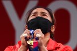 Hidilyn Díaz ganó el lunes la medalla de oro en la categoría de -55 kg (Fotos: Reuters)