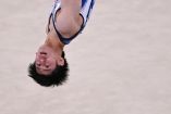 Daiki Hashimoto de Japón en acción durante el ejercicio de piso en el All Around (Reuters)