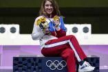 Vitalina Batsarashkina suma dos medallas de oro y una de plata en los Juegos de Tokio. (AP)