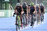 Gran Bretaña, Estados Unidos y Francia fueron las delegaciones galardonadas en este Triatlón mixto. (Foto: AFP).