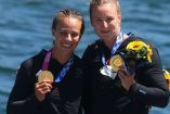 Lisa Carrington y Caitlin Regal conquistaron el oro la prueba de 500 metros en canotaje.(Foto: Reuters) 