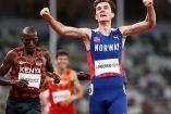 Jakob Ingebrigtsen superó a sus rivales de Kenia y Gran Bretaña para lograr su primer título olímpico. (Reuters)