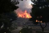 Incendios baten récord en Grecia; Turquía se salva por lluvia
