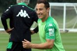 Andrés Guardado ha brindado apoyo al equipo femenil del Real Betis. (Twitter: @RealBetis)