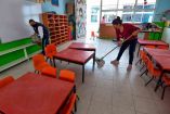 Es una obligación llevar a los niños a la escuela que este lunes 23 de agosto, fecha en la que inicia el ciclo escolar 2021-2022 en un modelo híbrido en Coahuila. Foto: Cuartoscuro