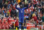 Romelu Lukaku volvió al Chelsea con gol ante el Arsenal. (Reuters)