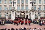 Primer cambio de guardia en Palacio de Buckingham desde inicio de pandemia
