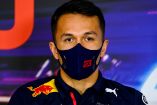 Alexander Albon llega a Williams para sustituir a George Russell (AP)