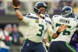 Russell Wilson estará fuera al menos por tres semanas. (Reuters)