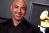 Harvey Mason, director de los Grammy, busca recuperar confianza de músicos