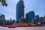Todo listo para el Gran Premio de México. Ayer, Sergio 'Checo' Pérez condujo su RB7 sobre el Paseo de la Reforma (Mexsport)