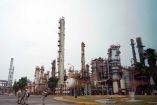 Pemex llevará a cabo una inversión en la refinería de Cadereyta para reducir emisiones contaminantes. Foto archivo: Cuartoscuro