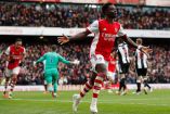 Bukayo Saka selló un golazo del Arsenal (Fotos: Reuters)