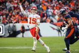 Patrick Mahomes consiguió la conversión que sentenció el triunfo de Kansas City. (AFP)