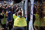 Refugiados ucranianos en su arribo a la estación central del tren en Berlín, Alemania. Foto archivo: Reuters