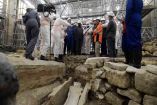 Los vestigios fueron hallados justo en el cruce del transepto con la imponente nave del templo gótico. Foto afp