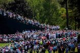 Tiger Woods comenzó su recorrido formando grupo con el chileno Joaquín Niemann y el sudafricano Louis Oosthuizen (Fotos: Reuters)