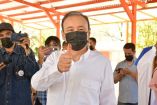 El gobernador de Sonora acudió a votar en la consulta de revocación acompañado por su familia. (Daniel Sánchez Dórame)