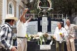 Los seguidores del Ídolo de Guamúchil ingresaron al panteón para llevarle flores 
