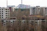 Una vista de la central nuclear de Chernóbil desde la ciudad fantasma de Pripyat en Ucrania. Foto: Reuters