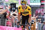 Tom Dumoulin abordo de su bicicleta