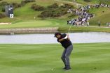 Phil Mickelson dando un golpe