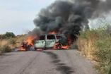 Imagen de auto incendiándose 