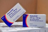 Cajas del medicamento Paxlovid de Pfizer.