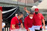 Conteo de votos de trabajadores de Telmex ante huelga