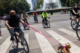 Imagen de ciclistas en Reforma 