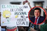 Collage de una foto de Samuel García y de una marcha a favor del aborto.