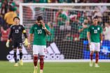 Jugadores de México se lamentan el 2-3.