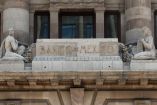 Fachada del Banco de México