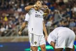 'Chicharito' continuará en la MLS.