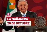AMLO de traje oscuro en una de sus conferencias