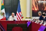 El presidente Andrés Manuel López Obrador en reunión con John Kerry, de EU.