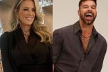 Rebecca de Alba con camisa negra y Ricky Martin con camisa gris