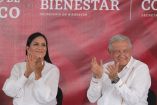 El presidente Andrés Manuel López Obrador y la secretaria de Bienestar, Ariadna Montiel.